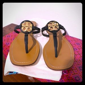 Tory Burch Mini Miller Leather Thong Sandal 7.5